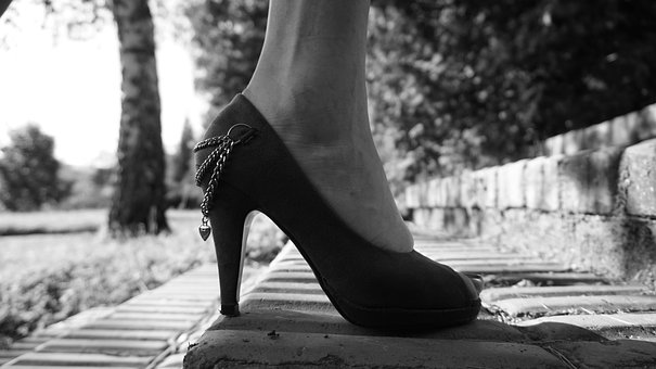 high-heels-3849107__340
